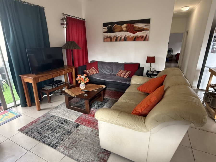 3 Bedroom Property for Sale in Zonnendal Western Cape